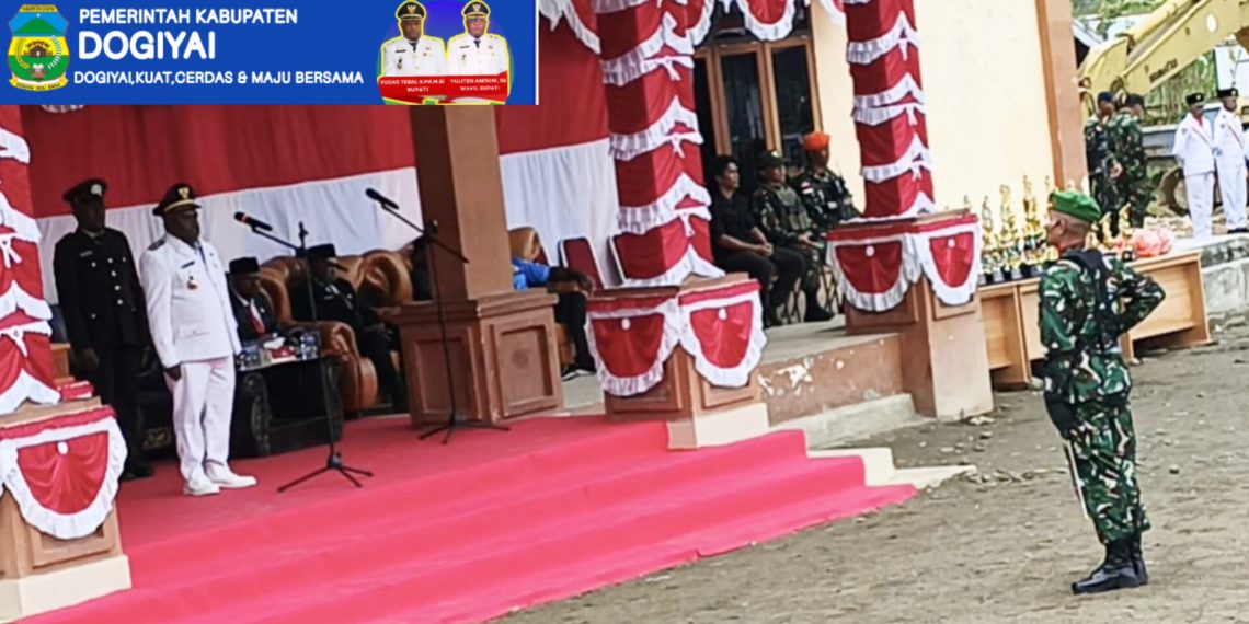 Peringati HUT ke-80 RI, Pemkab Dogiyai Gelar Upacara Khidmat di halaman Kantor Bupati