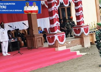 Peringati HUT ke-80 RI, Pemkab Dogiyai Gelar Upacara Khidmat di halaman Kantor Bupati