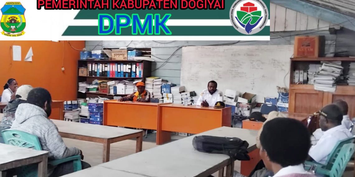 Plt.Kepala DPMK.Dogiyai, Yohanes Y.Giyai gelar rapat pencairan solusi atas masalah balai kampung Apogomakida,Piyaiye
