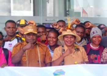 Mewakili Orang Tua & Intelektual Dogiyai Apresiasi pada Bupati dan Dinkes Dogiyai atas pengiriman 30 mahasiswa kesehatan Dogiyai ke Kampus Universitas Anwar Medika Surabaya