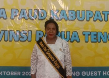 Ny. Maria Ferderika Keiya Tebai Dikukuhkan Jadi Bunda Paud Kabupaten Dogiyai