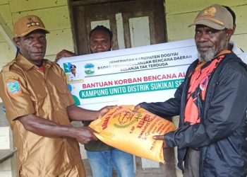 BPBD Dogiyai Salurkan Bantuan Sembako 3 Helikopter untuk Warga Terdampak Longsor di Kampung Unito, Distrik Sukikai selatan