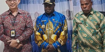 Bupati serta BPPRD Dogiyai,ikut Zoom terkait Penandatanganan perjanjian kerja sama Optimalisasi Pemungutan Pajak Pusat & Pajak Daerah