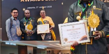 Bupati Yudas Tebai Ukir Prestasi Nasional, Terima Penghargaan Universal Health Coverage dari Pemerintah Pusat