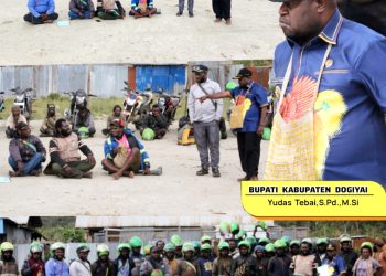 Bupati Yudas Tebai Kunjugi Komunitas Ojek Dogiyai & Siap Mendukung Program Kerja Pengojek