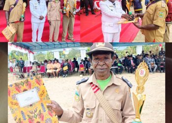 Kampung Abaimaida Raih Juara I Administrasi Terbaik, Bupati Yudas Tebai Serahkan Piala dan Uang Pembinaan