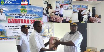 Bupati Dogiyai salurkan RP 4,7 Miliar Dana Otsus Untuk Lembaga Pendidikan & Keagamaan di 10 Distrik